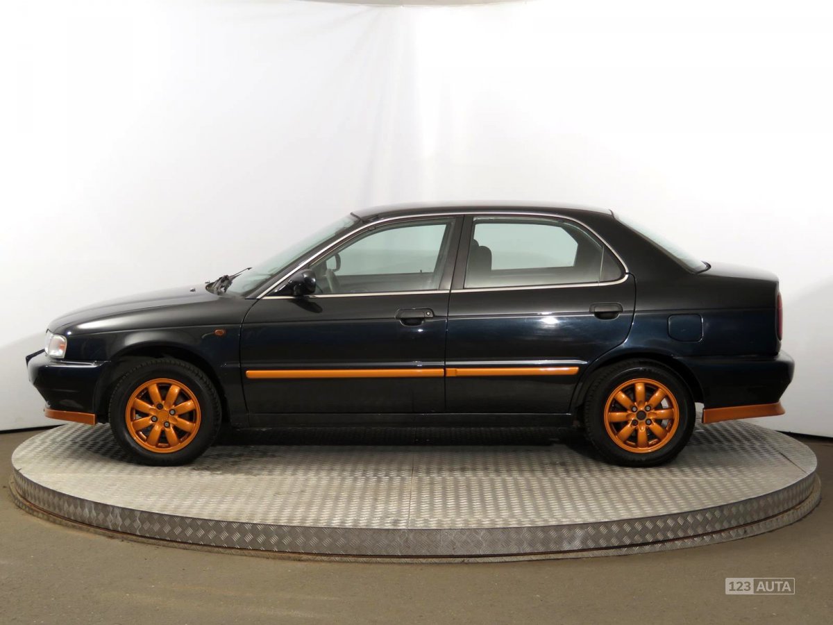 Suzuki Baleno, 1996 - pohled č. 4