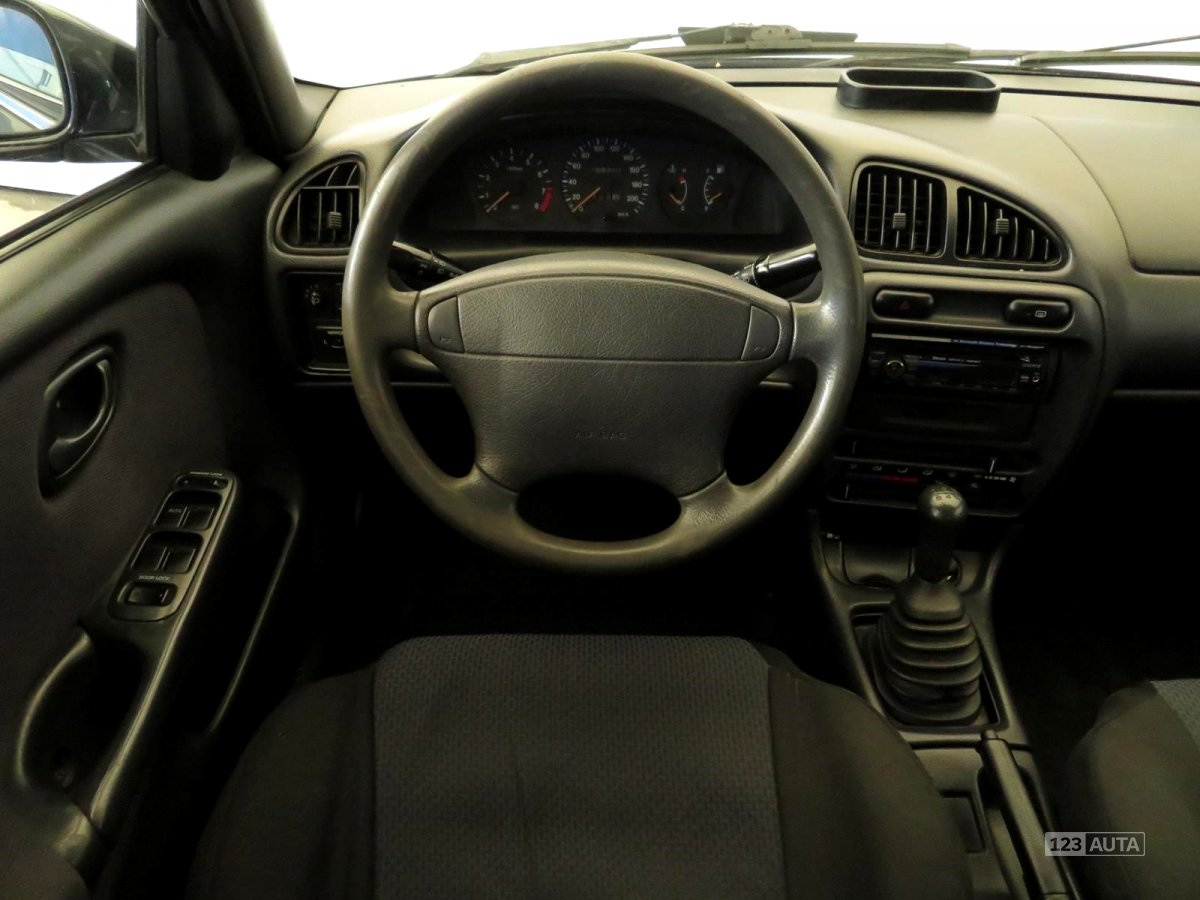 Suzuki Baleno, 1996 - pohled č. 9