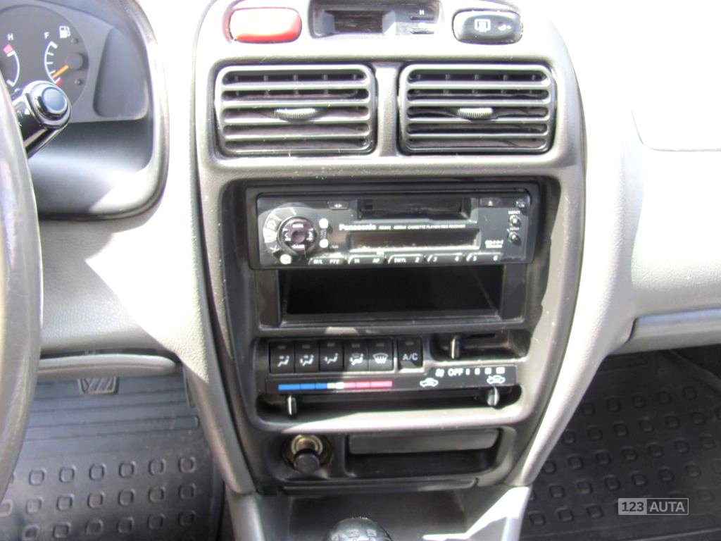 Suzuki Baleno, 2001 - pohled č. 12