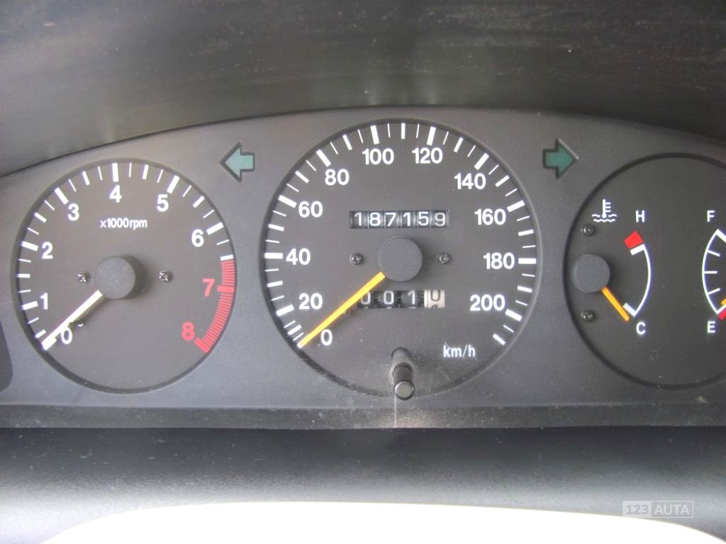 Suzuki Baleno, 2001 - pohled č. 3