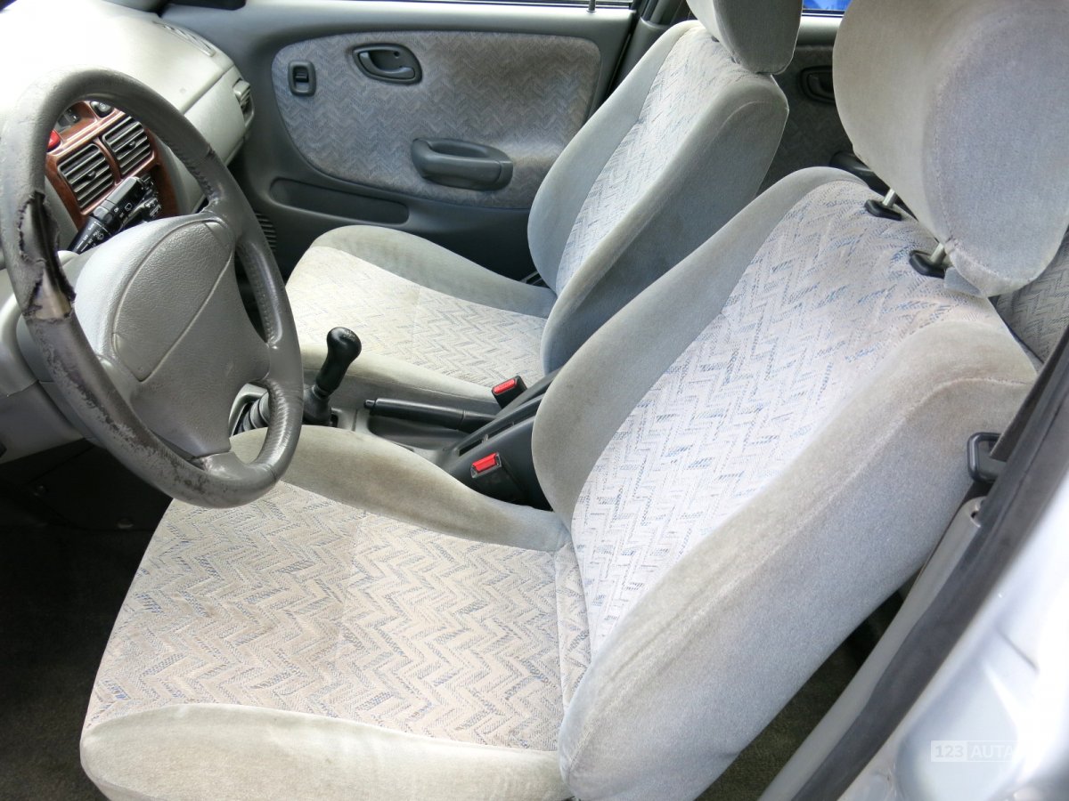 Suzuki Baleno, 2000 - pohled č. 11