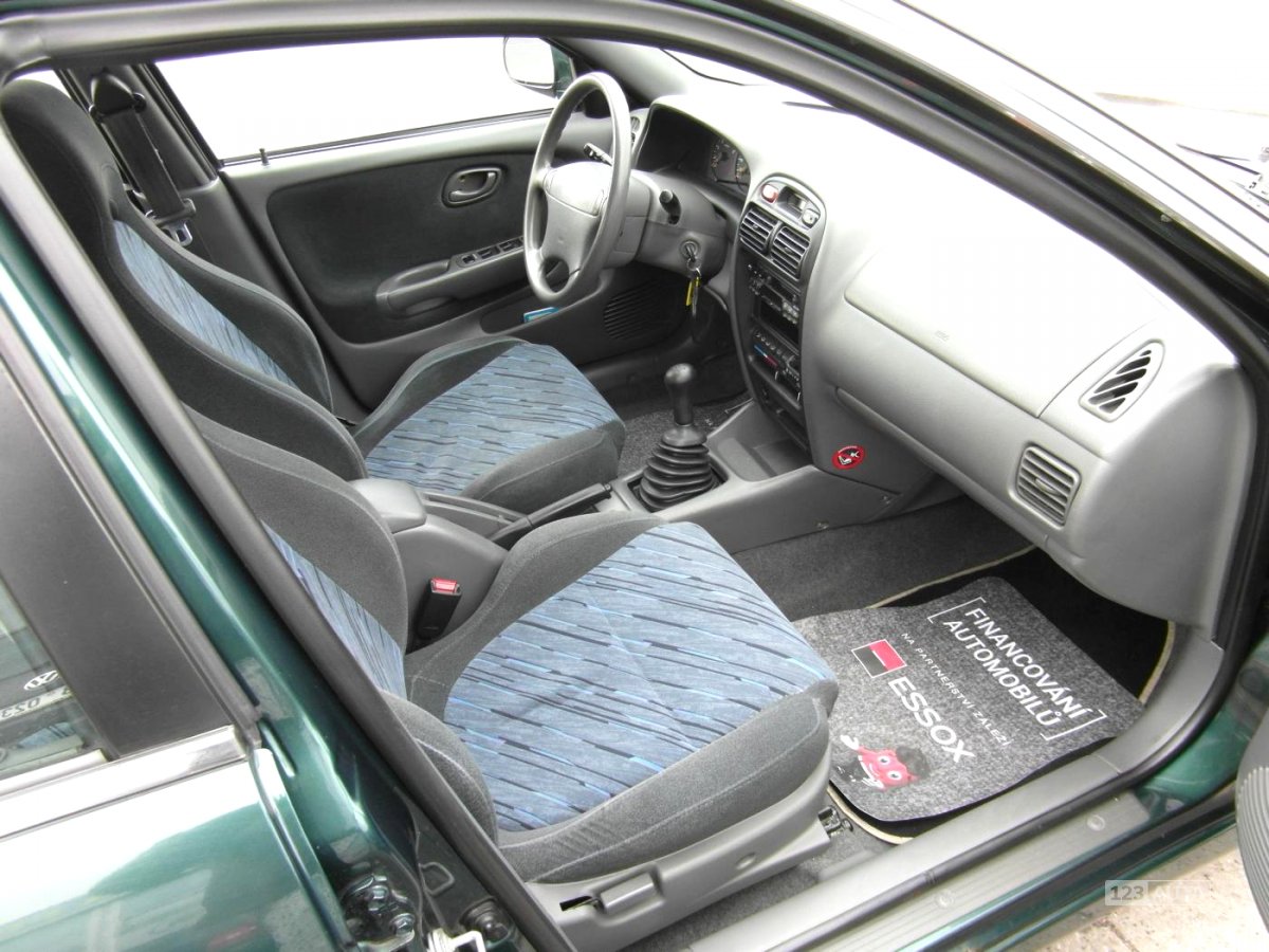 Suzuki Baleno, 2000 - pohled č. 8