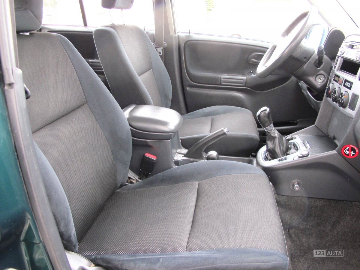 Suzuki Grand Vitara, 2004 - pohled č. 12