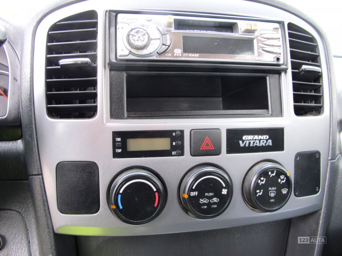 Suzuki Grand Vitara, 2004 - pohled č. 13