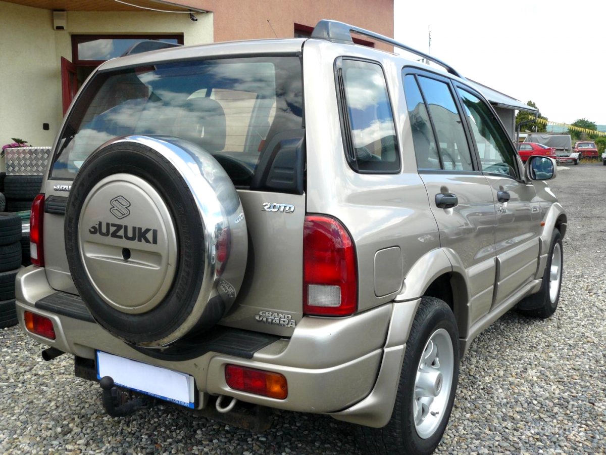 Suzuki Grand Vitara, 2004 - pohled č. 4