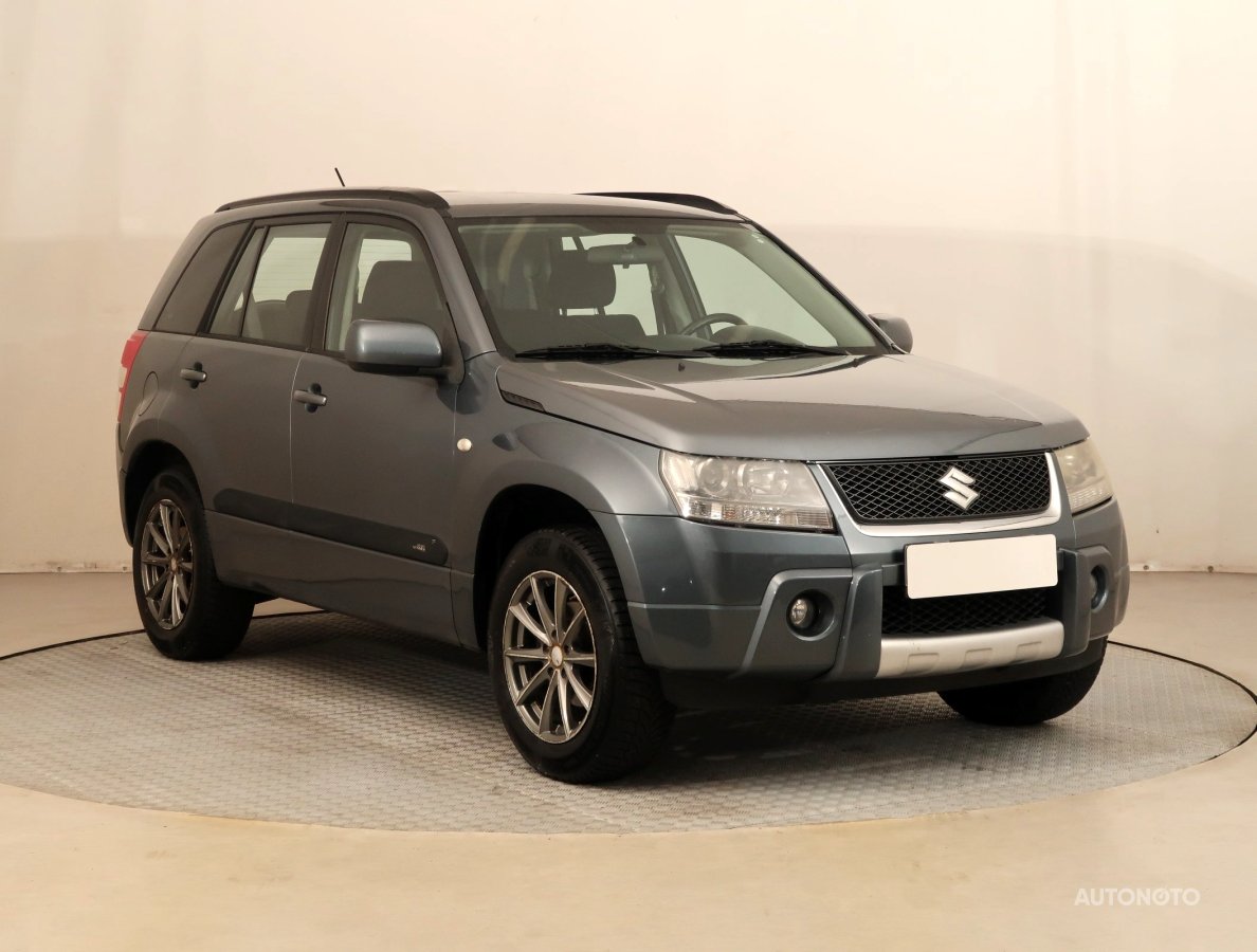 Suzuki Grand Vitara, 2005 - celkový pohled