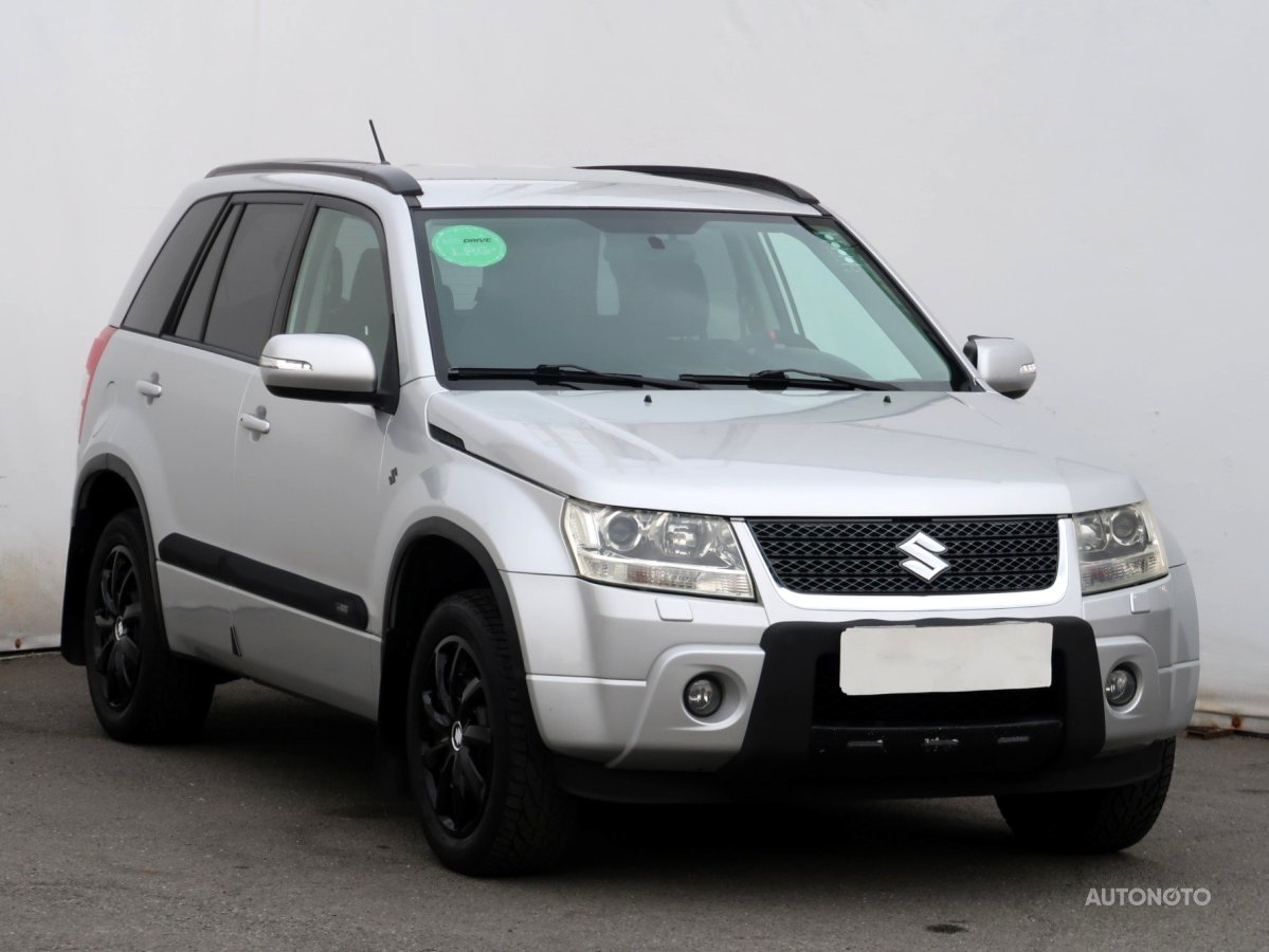 Suzuki Grand Vitara, 2012 - celkový pohled
