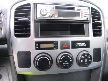 Suzuki Grand Vitara, 2004 - pohled č. 13