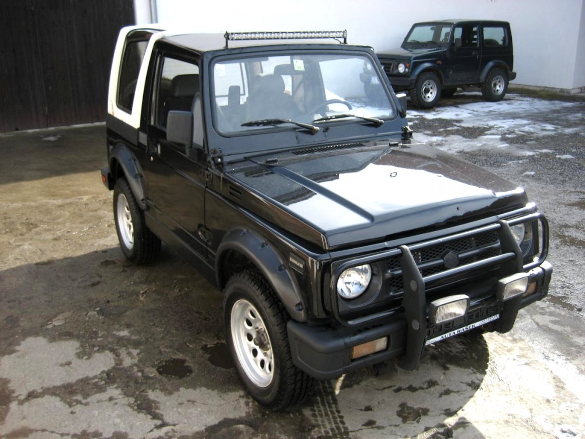 Suzuki Samurai, 1993 - pohled č. 3