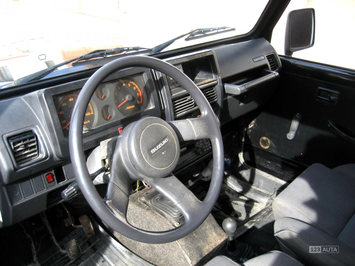 Suzuki Samurai, 1993 - pohled č. 9