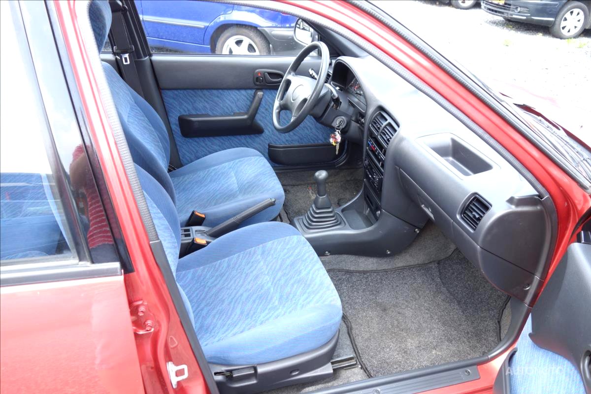 Suzuki Swift, 1999 - pohled č. 8