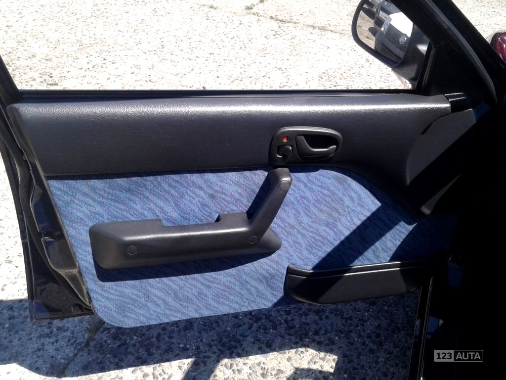 Suzuki Swift, 1999 - pohled č. 16