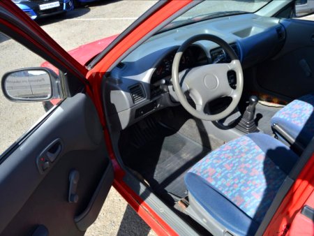 Suzuki Swift, 2001 - pohled č. 9