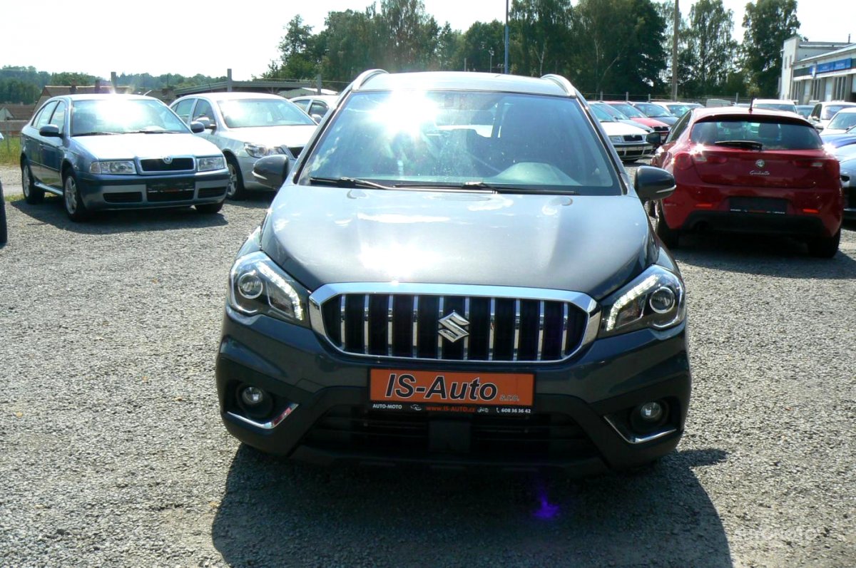 Suzuki SX4 S-Cross, 2017 - pohled č. 3
