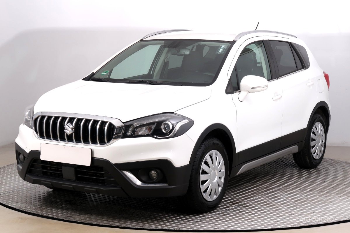 Suzuki SX4 S-Cross, 2018 - pohled č. 3