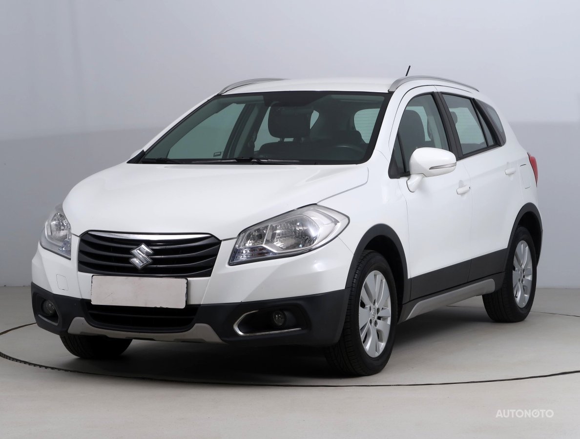 Suzuki SX4 S-Cross, 2015 - pohled č. 3
