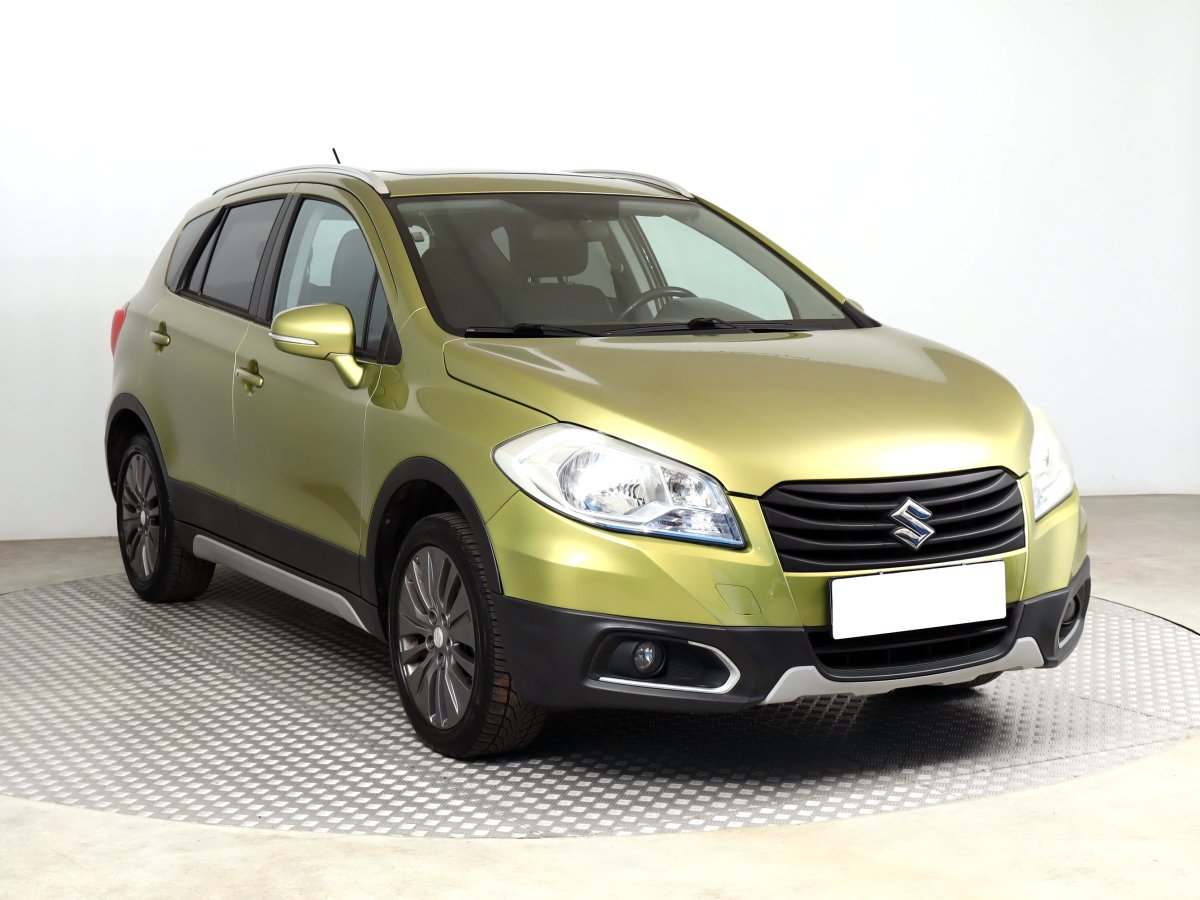 Suzuki SX4 S-Cross, 2014 - celkový pohled