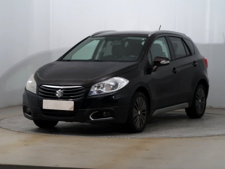 Suzuki SX4 S-Cross, 2015 - pohled č. 3