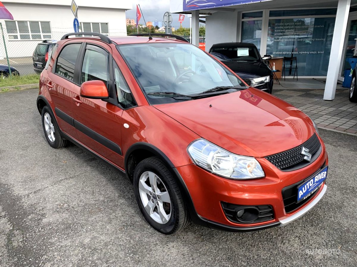 Suzuki SX4, 2010 - celkový pohled