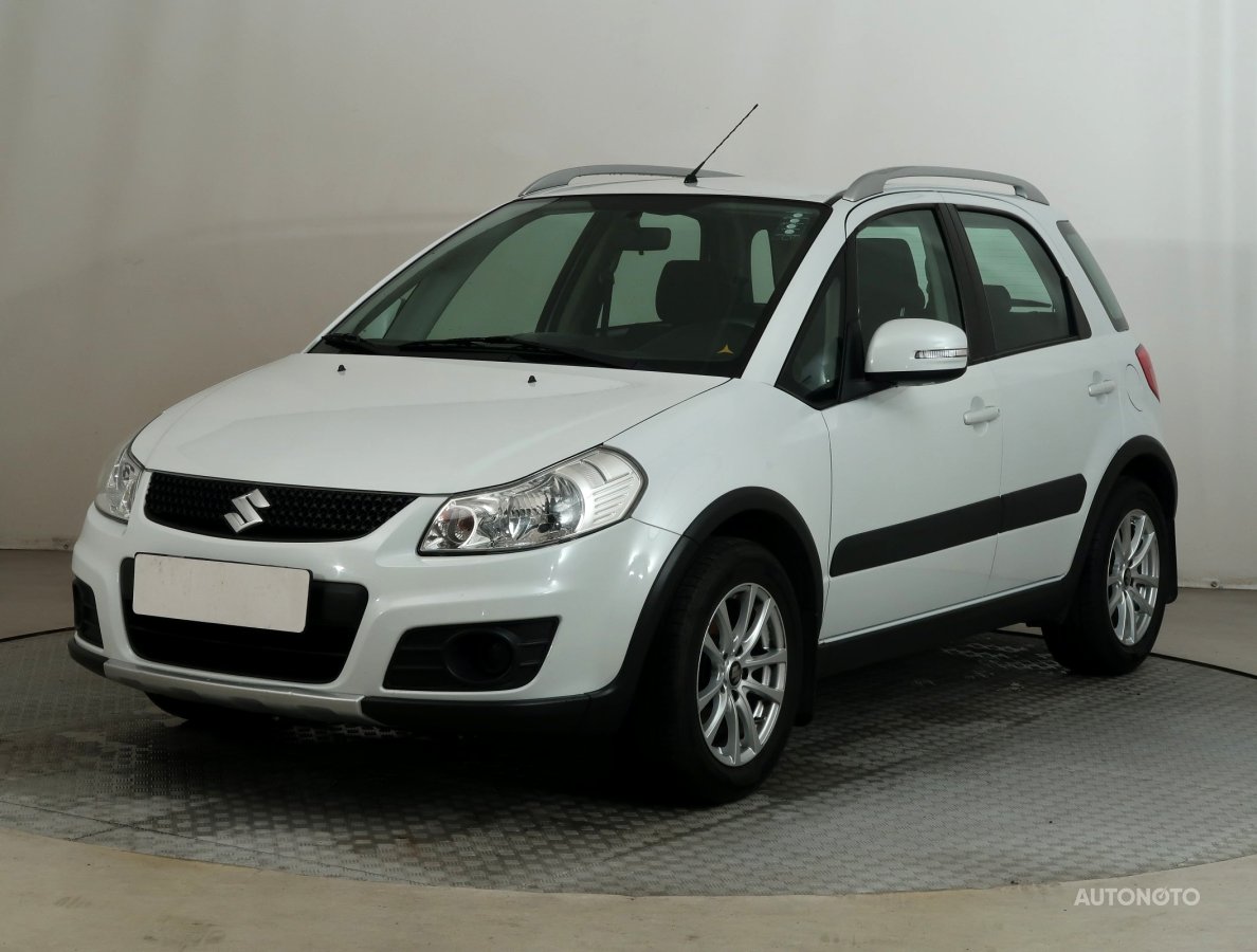 Suzuki SX4, 2013 - pohled č. 3