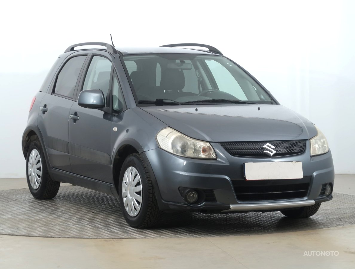 Suzuki SX4, 2009 - celkový pohled