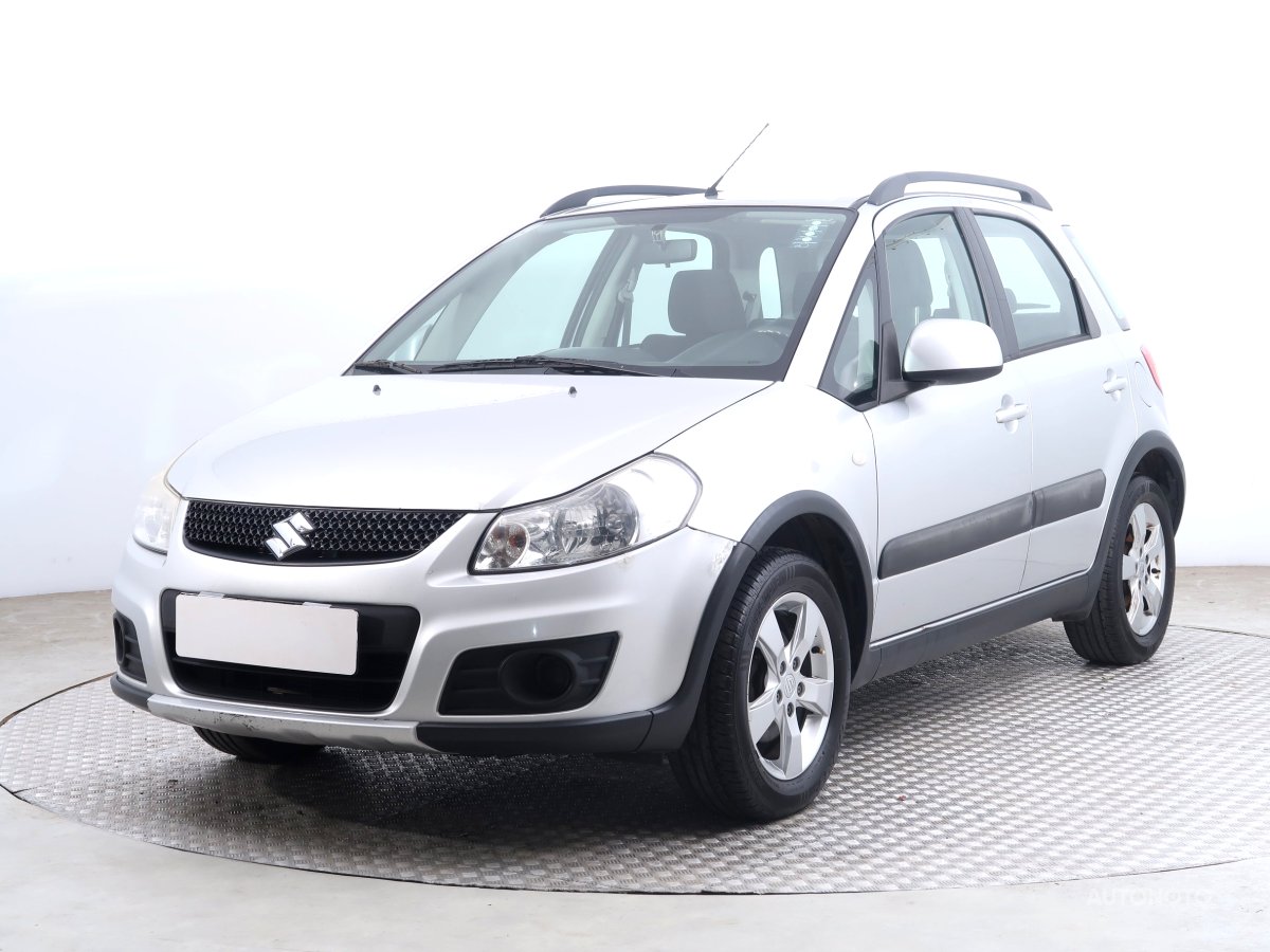 Suzuki SX4, 2012 - pohled č. 3