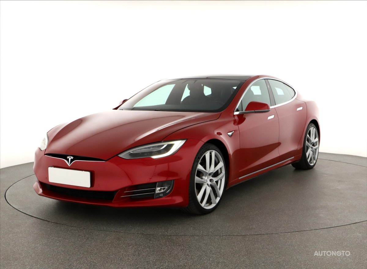 Tesla Model S, 2018 - pohled č. 3
