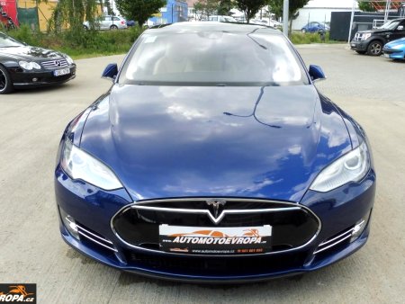 Tesla Model S, 2015 - pohled č. 8