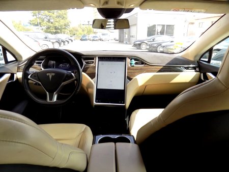 Tesla Model S, 2016 - pohled č. 7