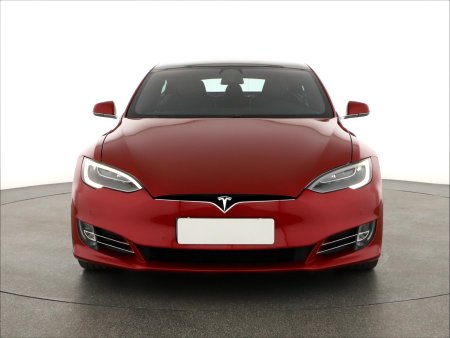 Tesla Model S, 2018 - pohled č. 2