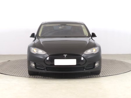 Tesla Model S, 2014 - pohled č. 2
