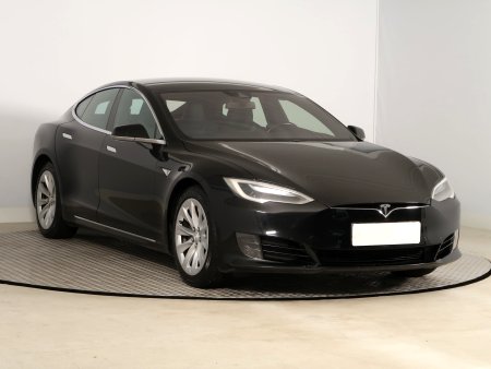 Tesla Model S, 2016