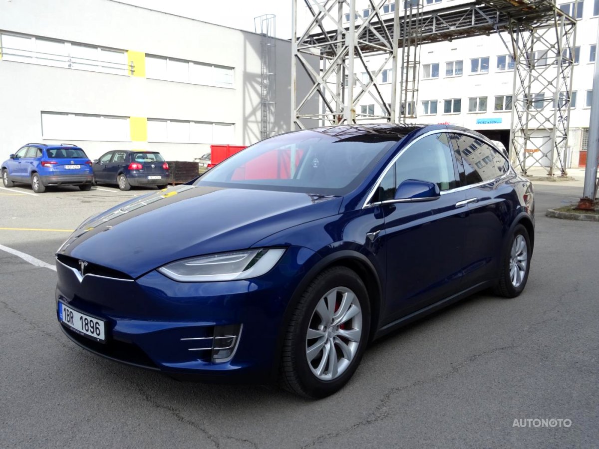 Tesla Model X, 2017 - celkový pohled