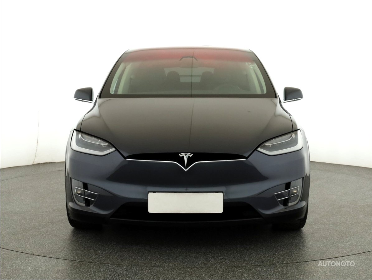 Tesla Model X, 2016 - pohled č. 2