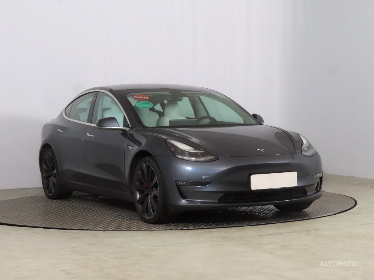 Tesla Ostatní, 2019 - celkový pohled