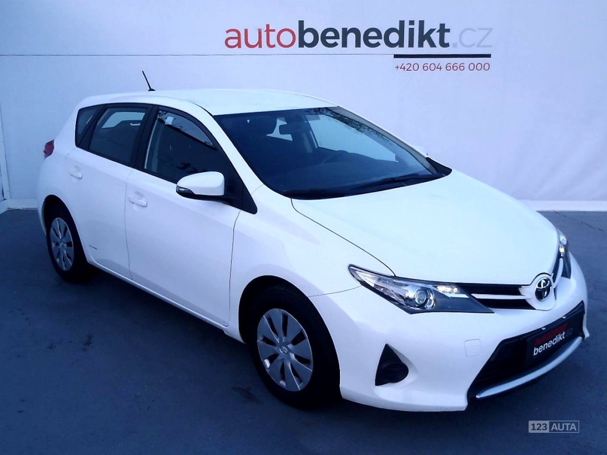 Toyota Auris, 2013 - pohled č. 3