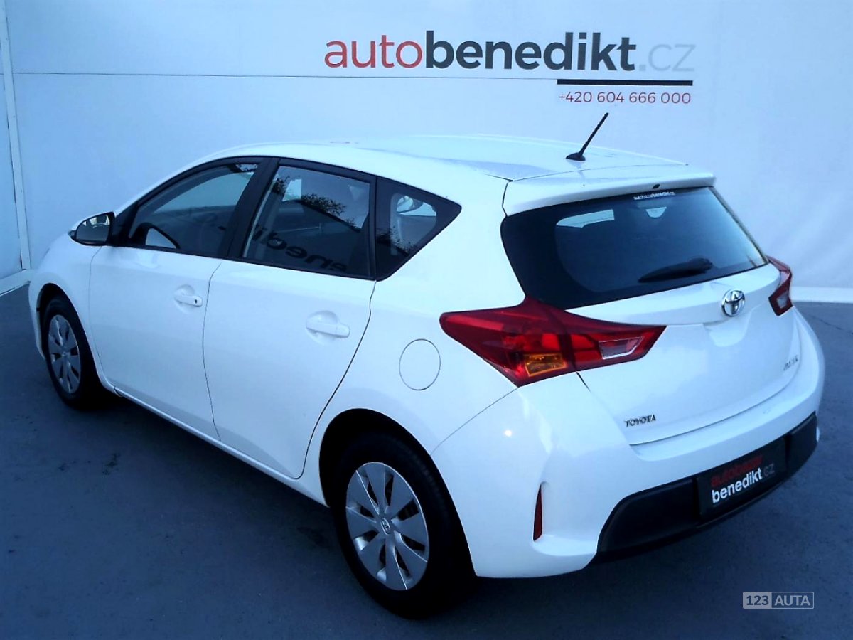 Toyota Auris, 2013 - pohled č. 4