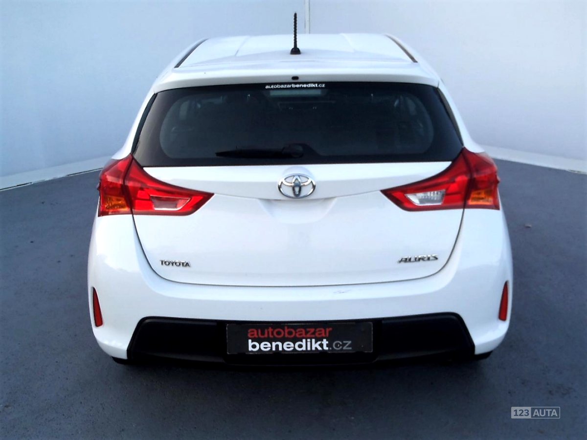 Toyota Auris, 2013 - pohled č. 5