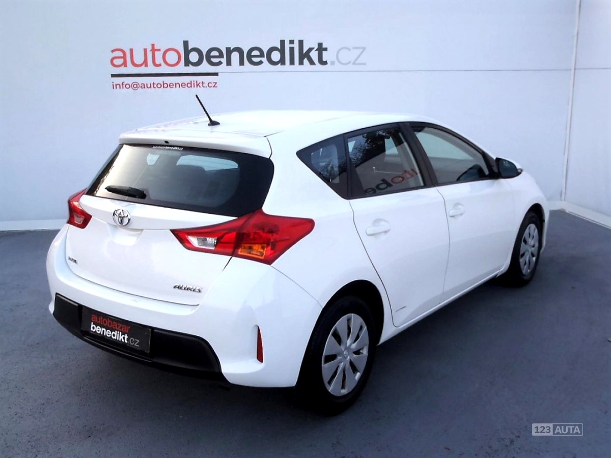 Toyota Auris, 2013 - pohled č. 6