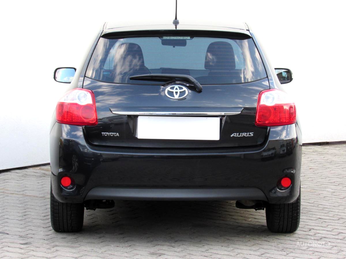 Toyota Auris, 2012 - pohled č. 6