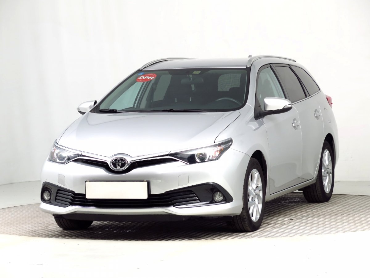 Toyota Auris, 2016 - pohled č. 3