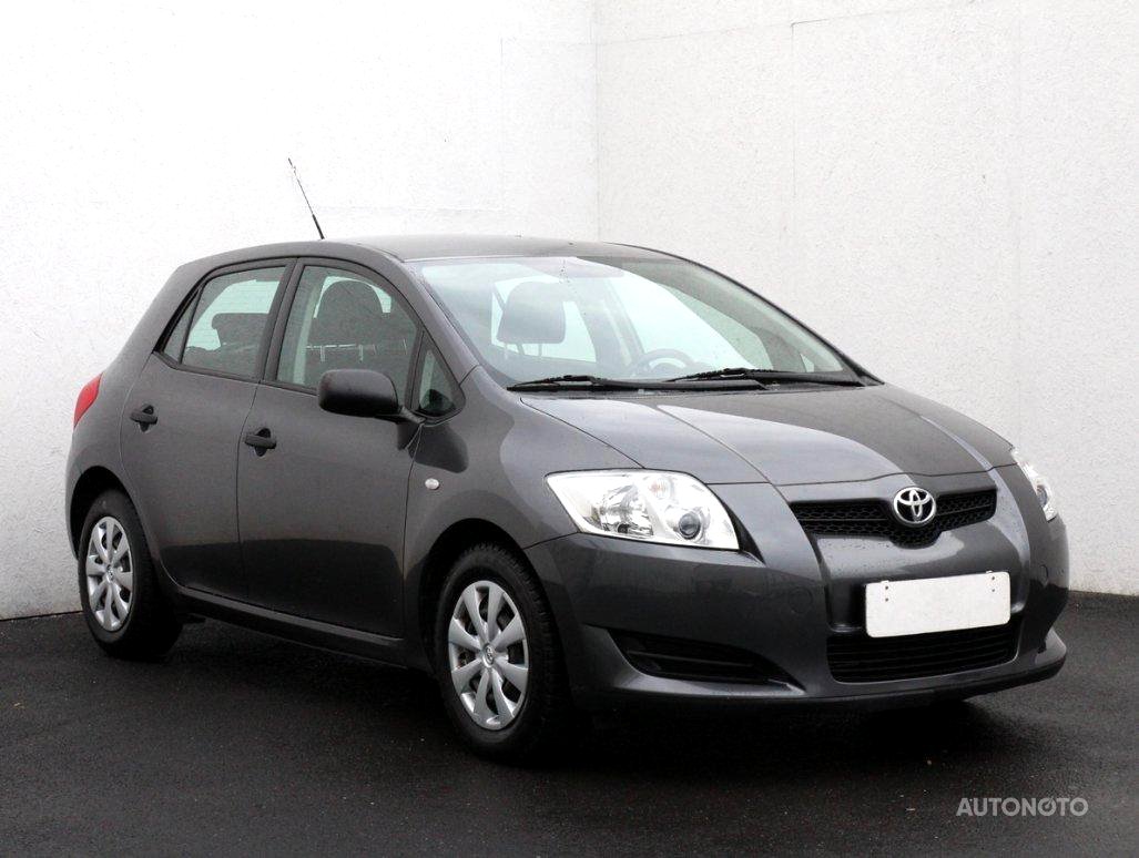 Toyota Auris, 2010 - celkový pohled