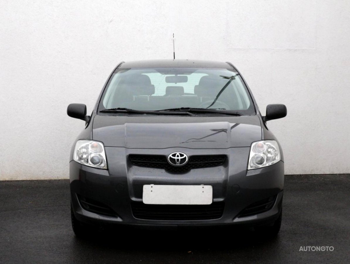 Toyota Auris, 2010 - pohled č. 2