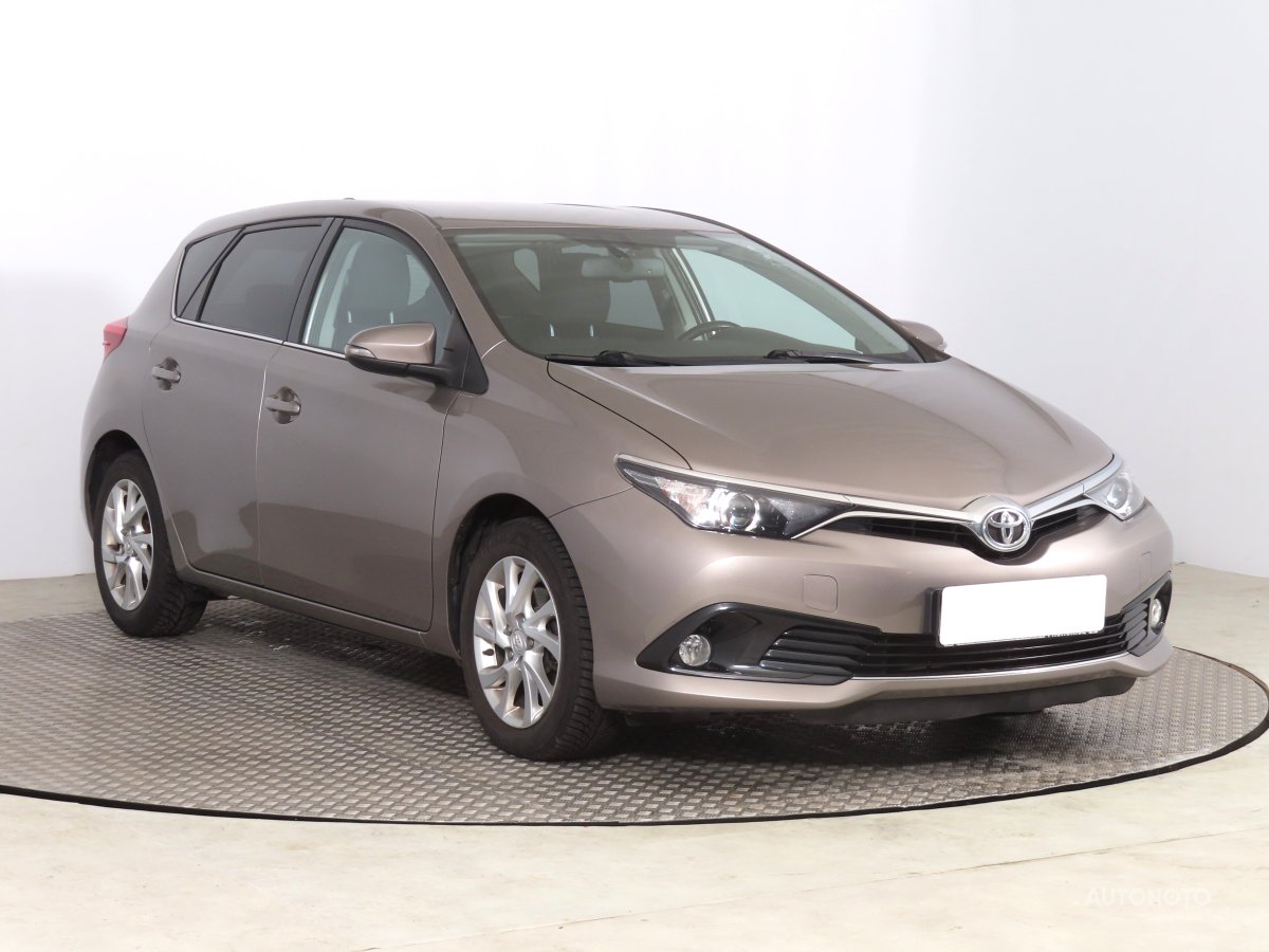 Toyota Auris, 2015 - pohled č. 1