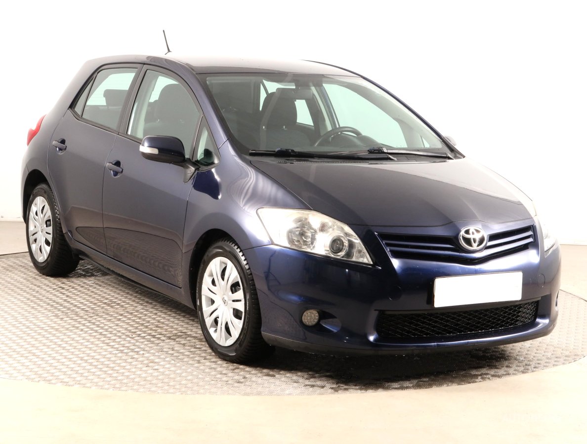 Toyota Auris, 2012 - pohled č. 1