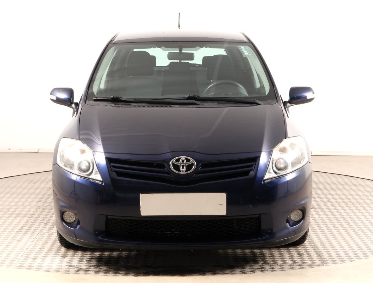 Toyota Auris, 2012 - pohled č. 2