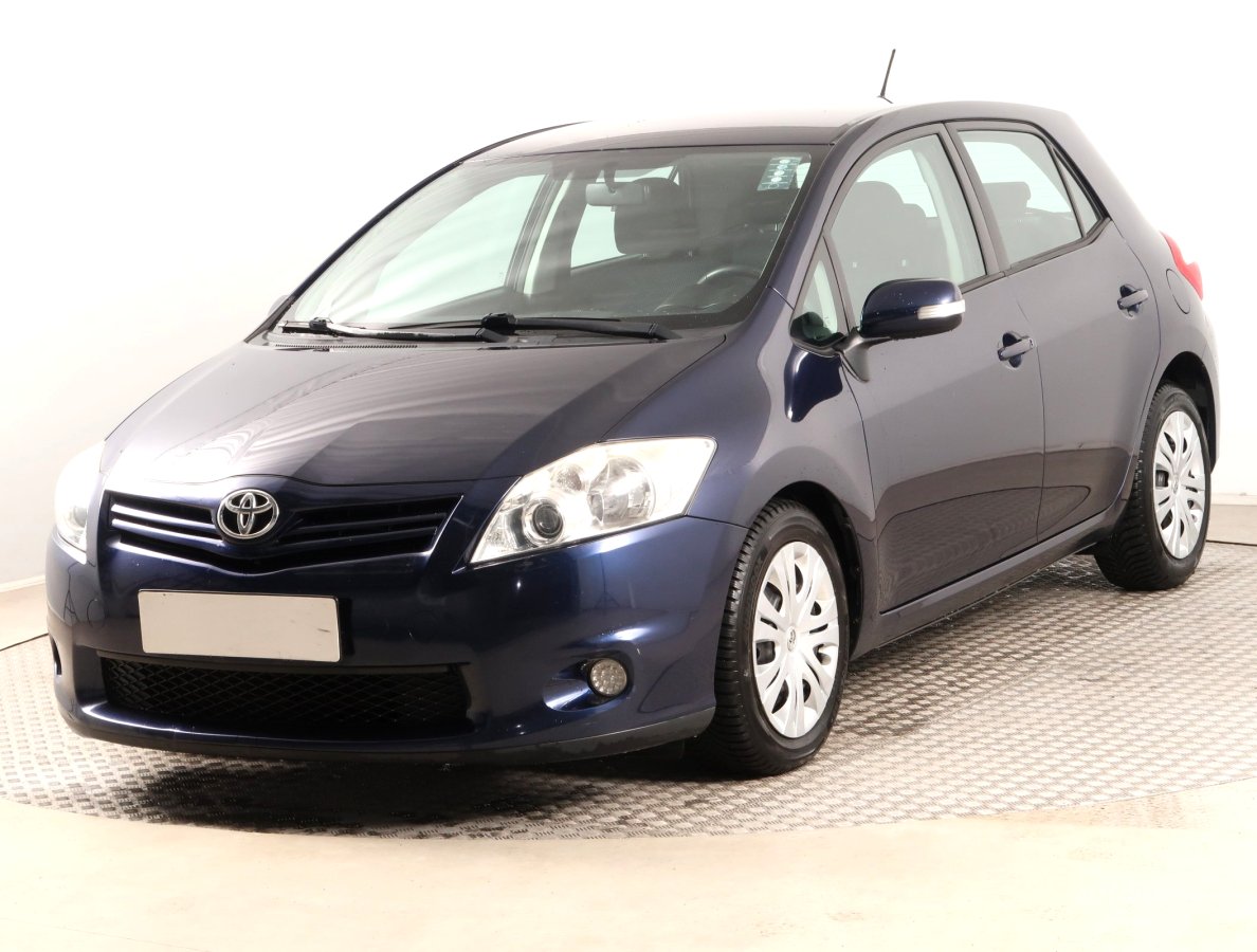 Toyota Auris, 2012 - pohled č. 3