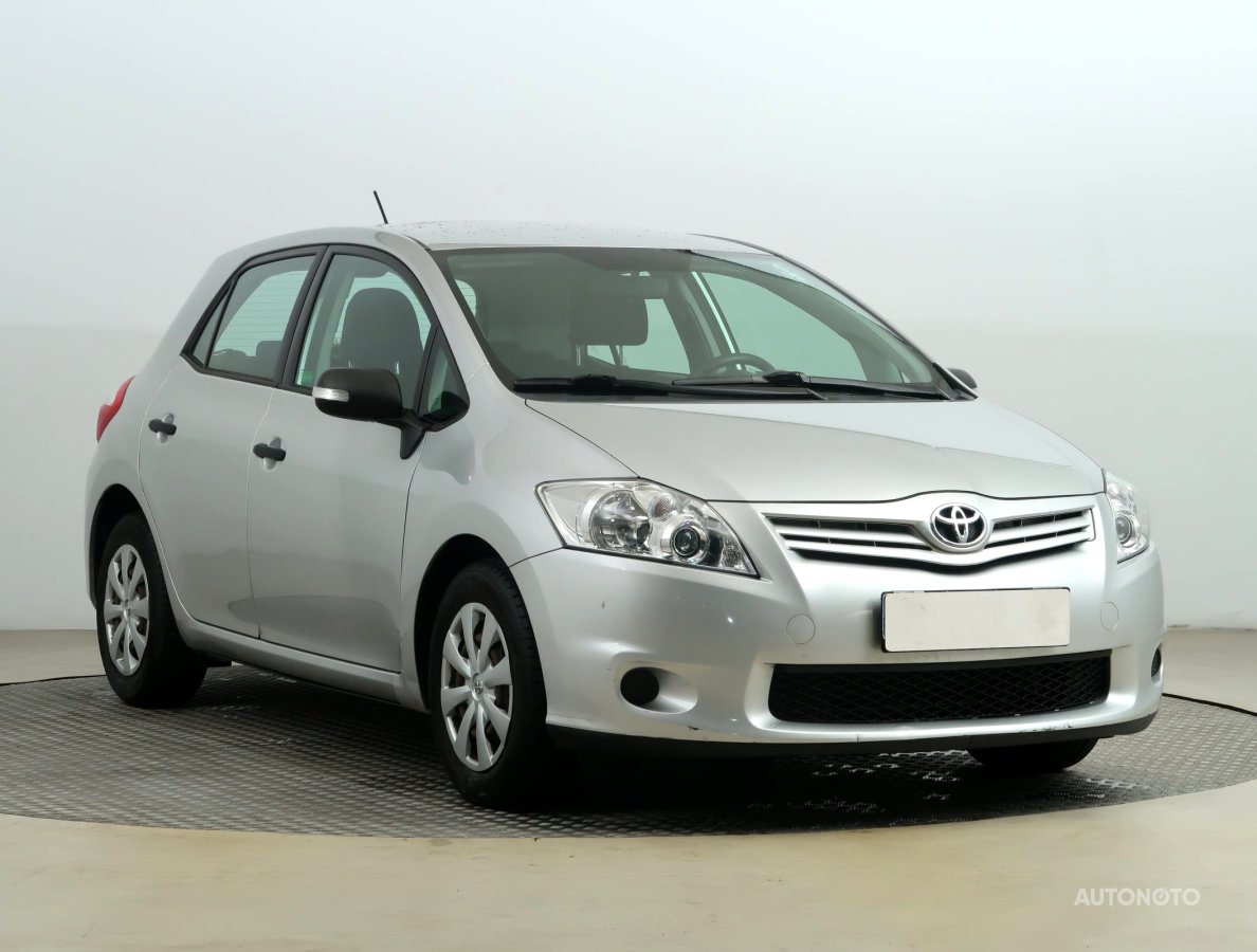 Toyota Auris, 2010 - celkový pohled