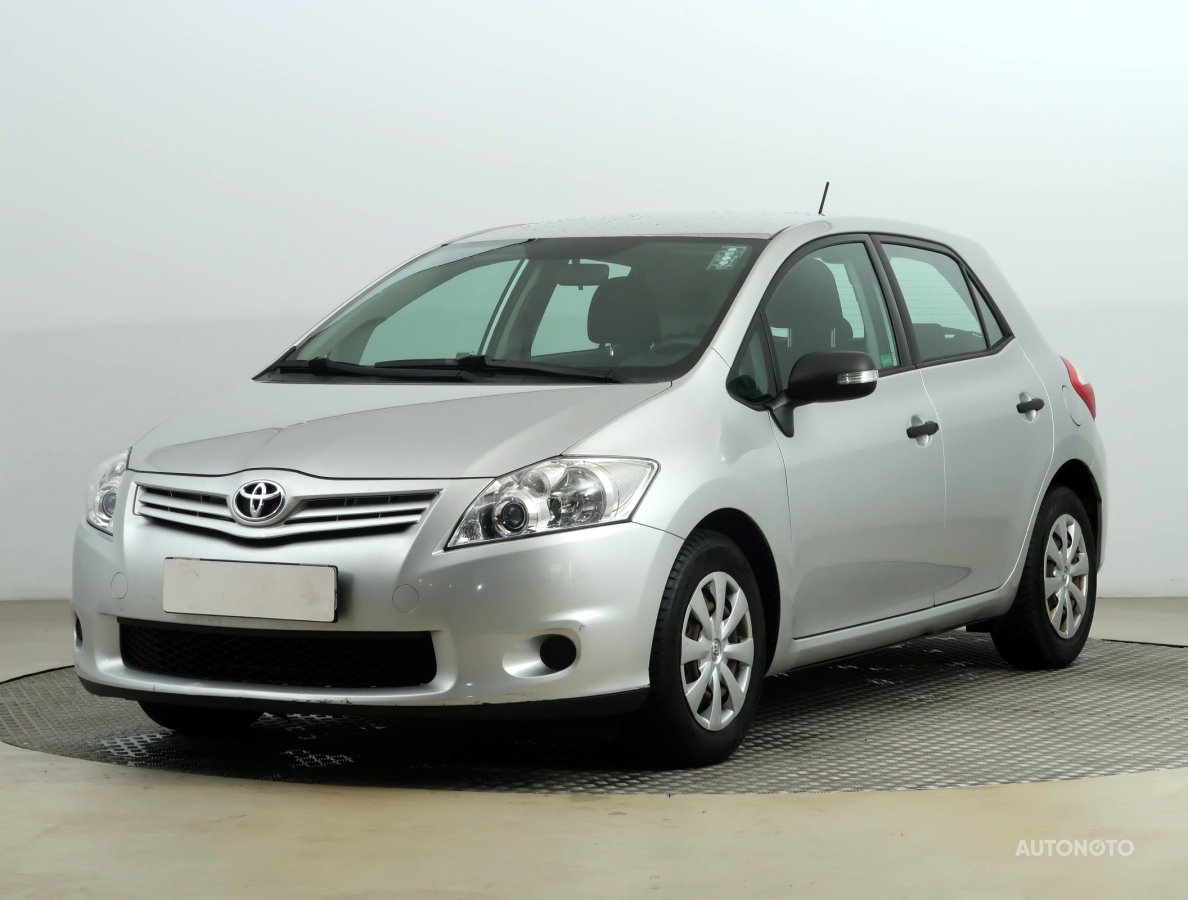 Toyota Auris, 2010 - pohled č. 3