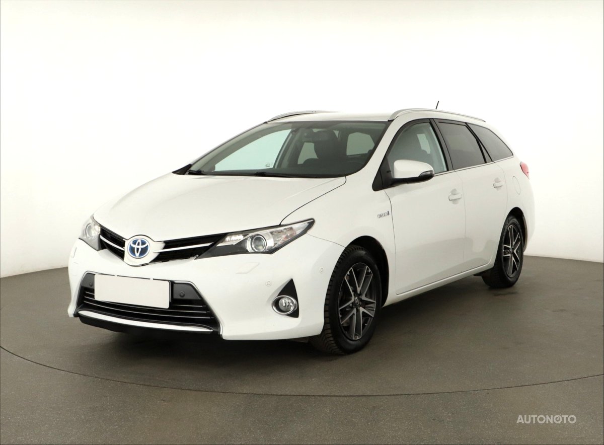 Toyota Auris, 2014 - pohled č. 3